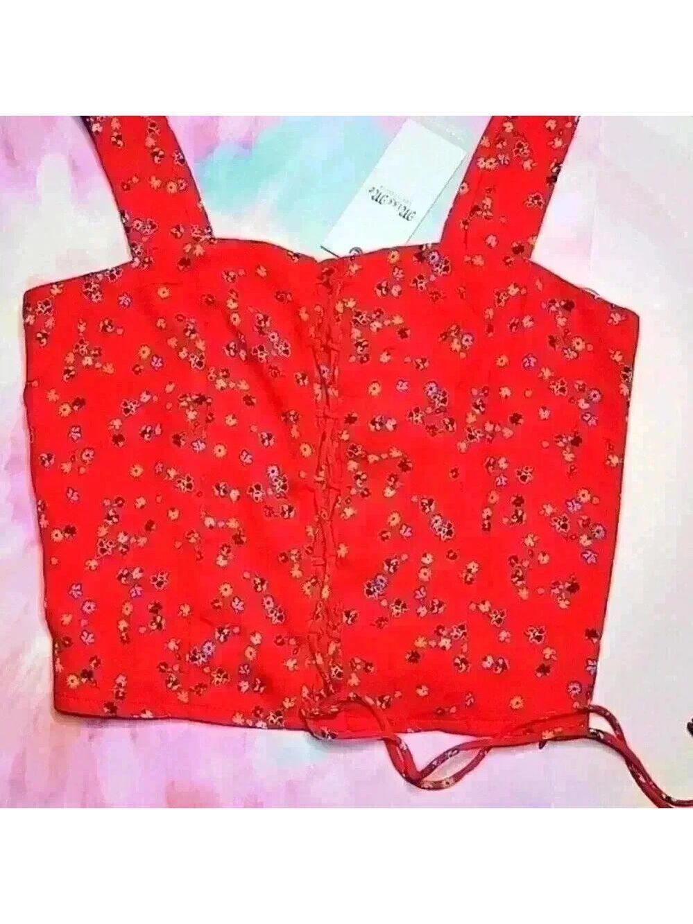 Miss Me Cropped Floral Top - Picture 4 of 5